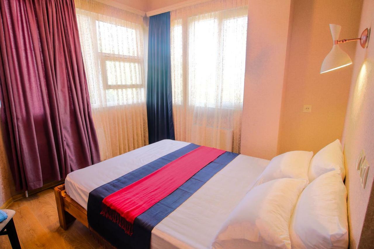Luca Lili Hotel Sighnaghi Exterior photo