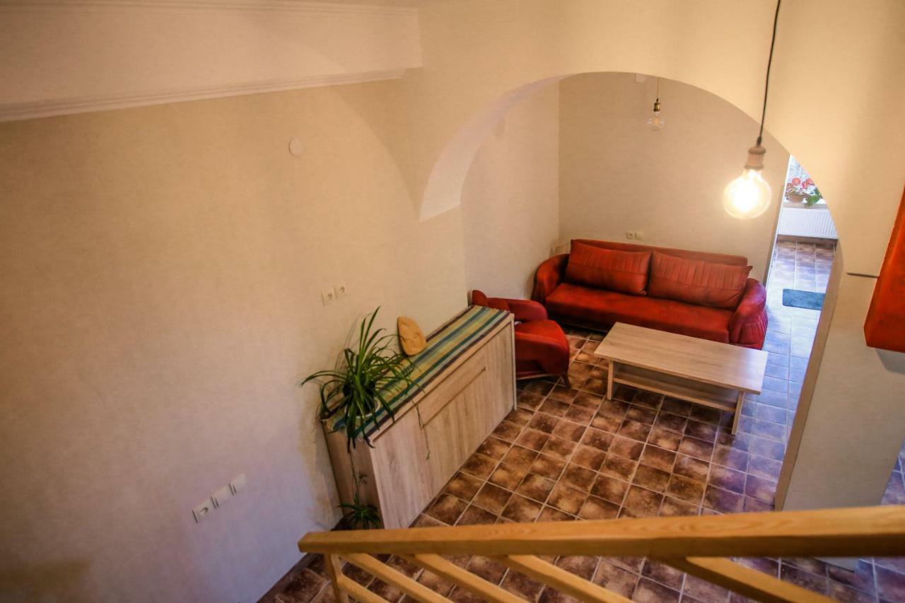 Luca Lili Hotel Sighnaghi Exterior photo
